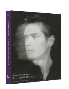 thumb_5-continents-editions_9788874397488_mapplethorpe_cover_low